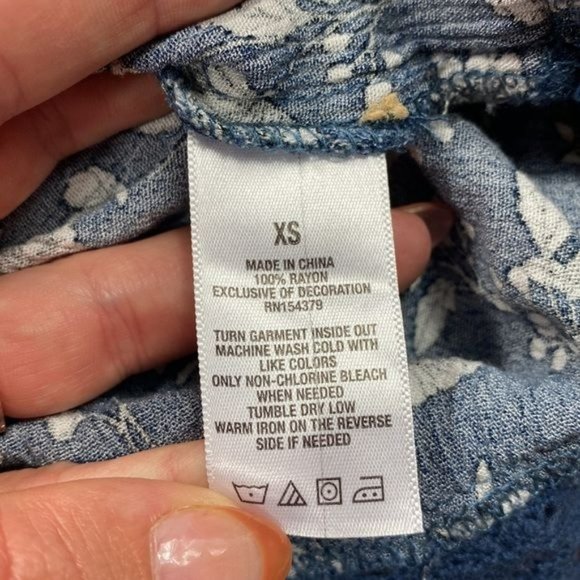 RELISTED Aeropostale Blue Floral Off The Shoulder Top Shirt - Picture 6 of 7